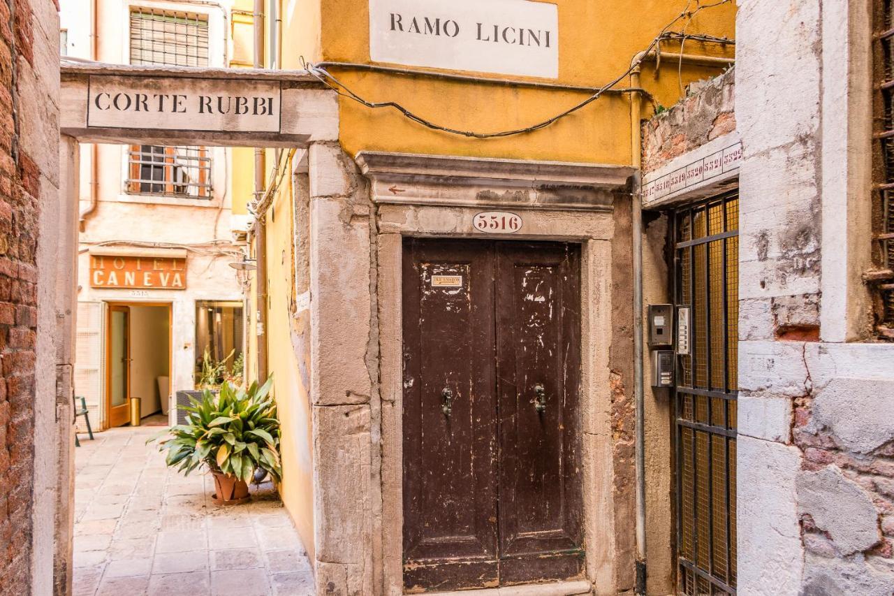 Palazzo Daponte Pensión 2*